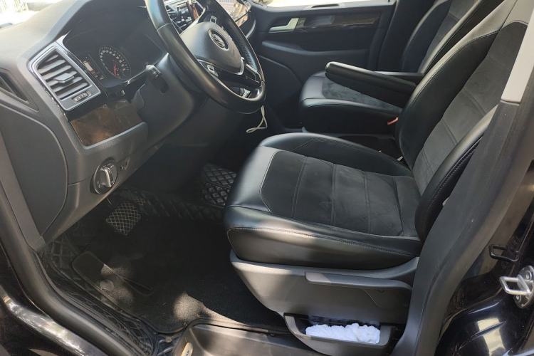 Used Volkswagen Multivan 2017 2.0 TSI Two-Wheel Drive Luxury Edition 7 Seats Left Front Seat