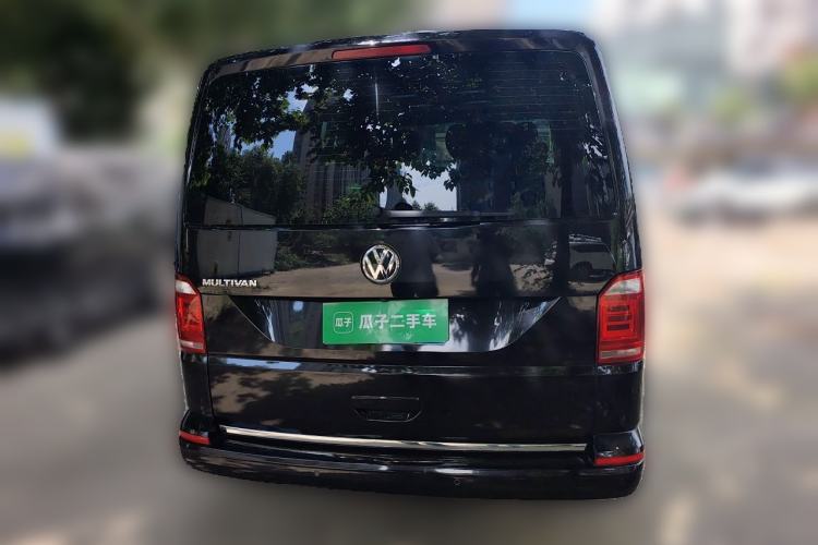 Used Volkswagen Multivan 2017 2.0 TSI Two-Wheel Drive Luxury Edition 7 Seats Rear