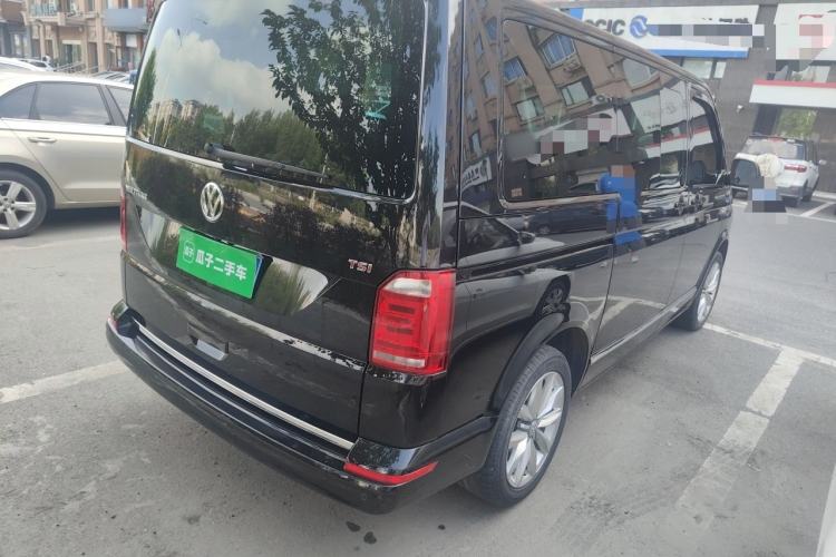 Used Volkswagen Multivan 2017 2.0 TSI Two-Wheel Drive Luxury Edition 7 Seats Rear Right 45 Deg