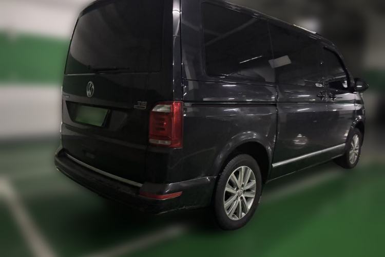 Used Volkswagen Multivan 2017 2.0 TSI 4x4 Explorer Edition 7-Seater Rear Right 45 Deg