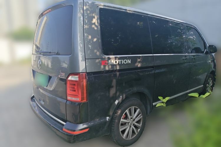 Used Volkswagen Multivan  Rear Right 45 Deg