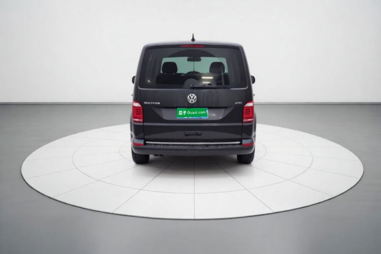 Used Volkswagen Multivan 2017 2.0 TSI Two-Wheel Drive Luxury Edition 7 Seats Rear