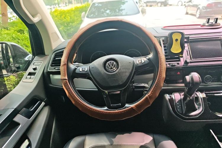 Used Volkswagen Multivan 2017 2.0 TSI Two-Wheel-Drive Comfort Edition 7 Seats Steering Wheel