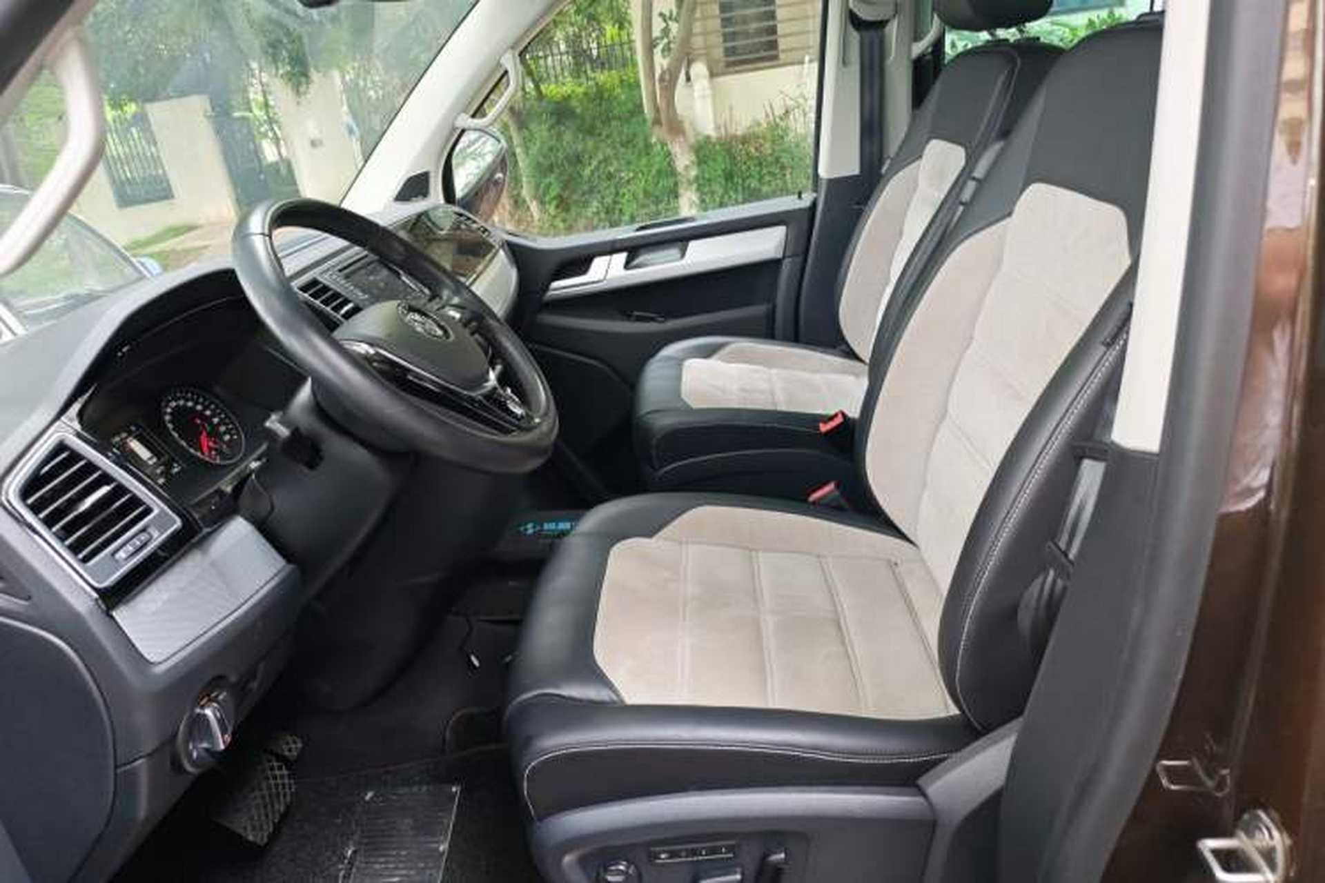 Used Volkswagen Multivan 2017 2.0 TSI 4x4 Prestige Edition 7-Seater Left Front Seat