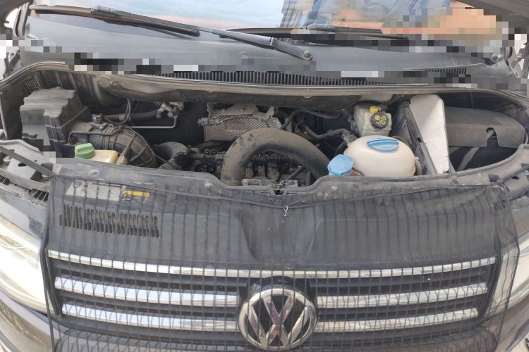 Used Volkswagen Multivan 2017 2.0 TSI Two-Wheel Drive Luxury Edition 7 Seats Engine Bay