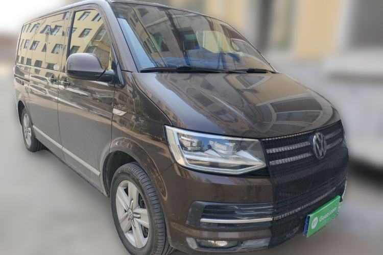 Used Volkswagen Multivan 2017 2.0 TSI Two-Wheel Drive Luxury Edition 7 Seats Front Right 45 Deg