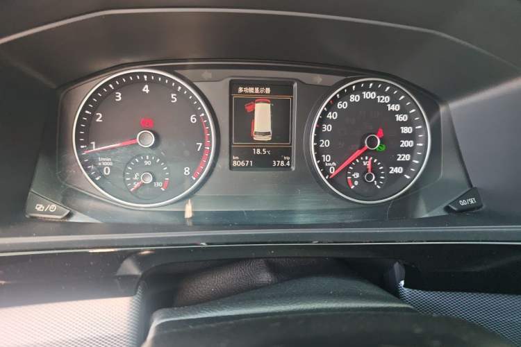 Used Volkswagen Multivan 2017 2.0 TSI 4x4 Prestige Edition 7-Seater Instrument Cluster