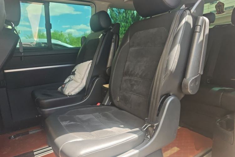 Used Volkswagen Multivan 2017 2.0 TSI 4x4 Prestige Edition 7-Seater Left Rear Seat