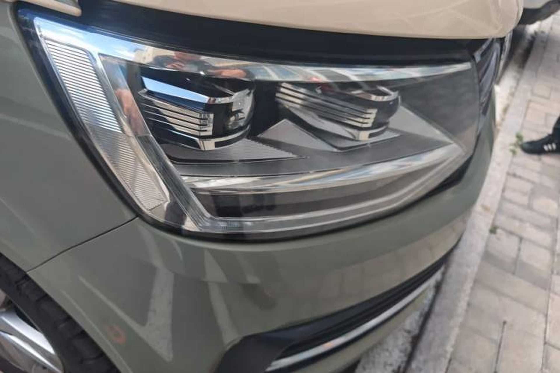 Used Volkswagen Multivan 2017 2.0 TSI 4x4 Prestige Edition 7-Seater Right Front Headlight