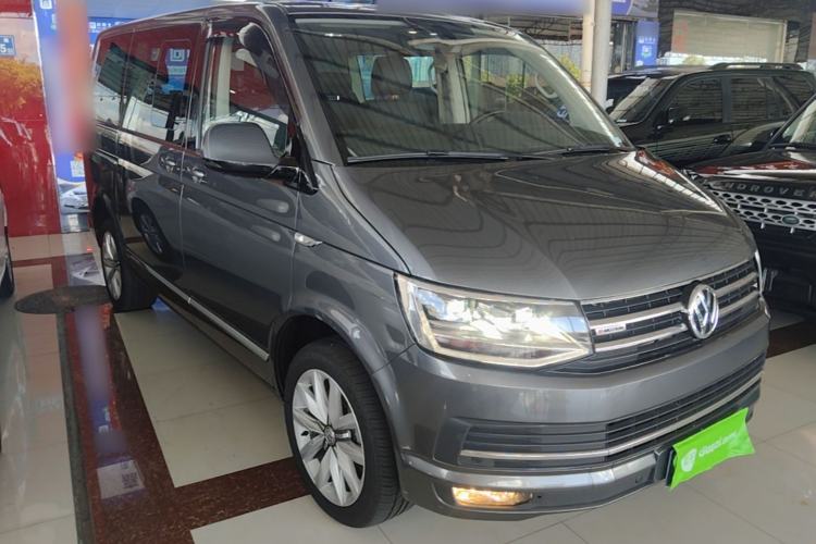 Used Volkswagen Multivan 2017 2.0 TSI 4x4 Prestige Edition 7-Seater Front Right 45 Deg