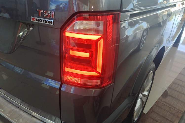 Used Volkswagen Multivan 2017 2.0 TSI 4x4 Prestige Edition 7-Seater Right Rear Taillight