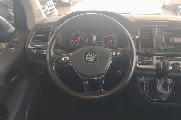 Used Volkswagen Multivan 2017 2.0 TSI 4x4 Prestige Edition 7-Seater Steering Wheel
