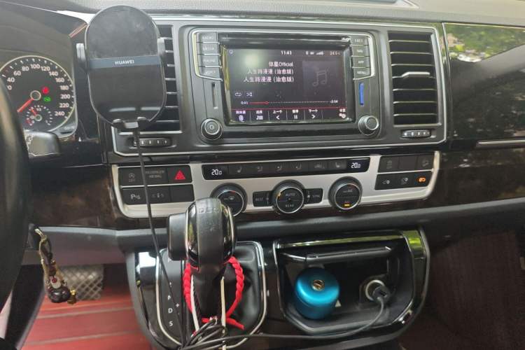 Used Volkswagen Multivan 2018 2.0 TSI 4x4 Prestige Edition 7-Seater Audio And AC Panel