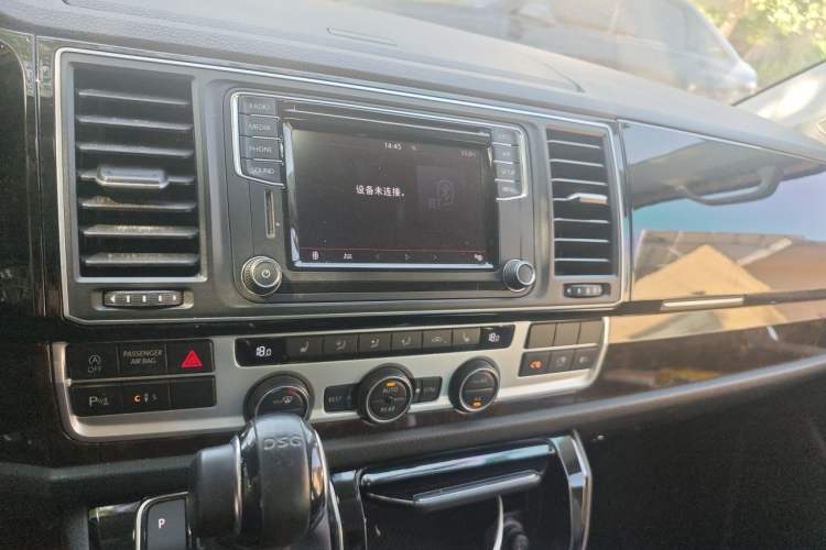 Used Volkswagen Multivan 2018 2.0 TSI Two-Wheel-Drive Luxury Edition 7 Seats Audio And AC Panel