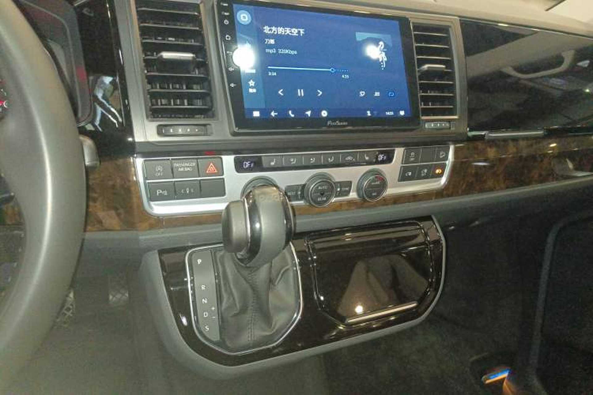 Used Volkswagen Multivan 2018 2.0 TSI 4x4 Prestige Edition 7-Seater Audio And AC Panel