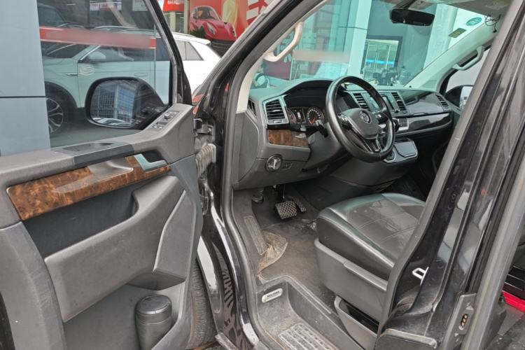 Used Volkswagen Multivan 2018 2.0 TSI Two-Wheel-Drive Luxury Edition 7 Seats Driver Seat