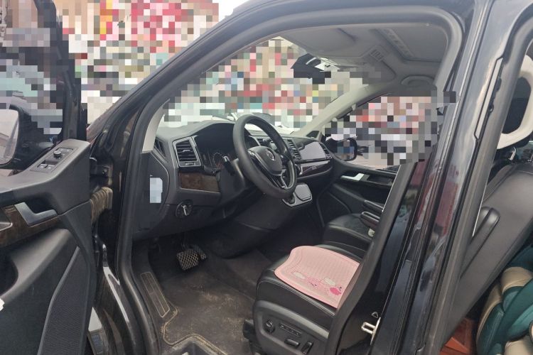 Used Volkswagen Multivan 2018 2.0 TSI 4x4 Prestige Edition 7-Seater Driver Seat