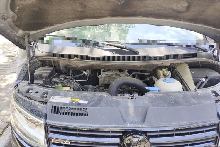 Used Volkswagen Multivan 2018 2.0 TSI 4x4 Prestige Edition 7-Seater Engine Bay