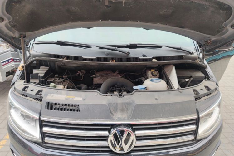 Used Volkswagen Multivan 2018 2.0 TSI Two-Wheel-Drive Luxury Edition 7 Seats Engine Bay