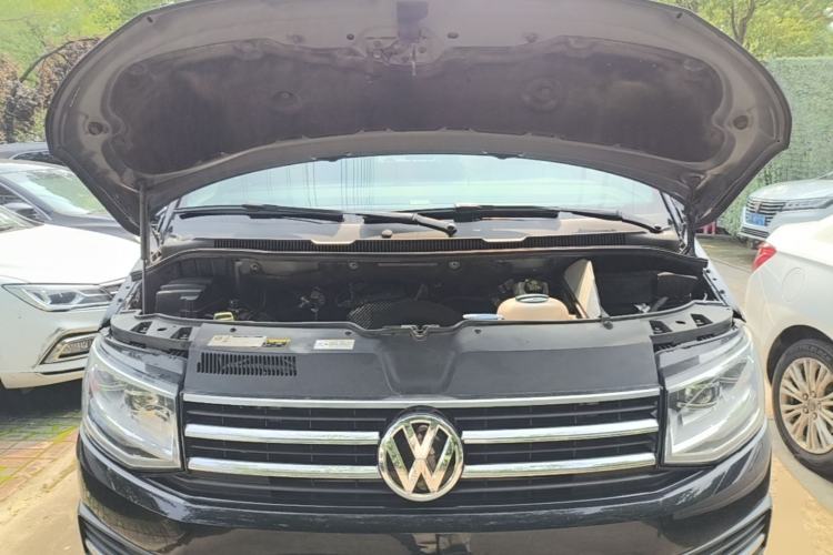 Used Volkswagen Multivan 2018 2.0 TSI Two-Wheel-Drive Luxury Edition 7 Seats Engine Bay
