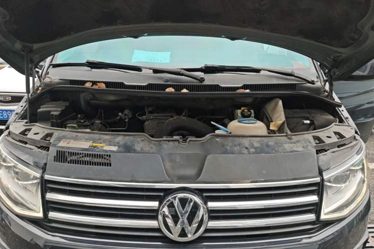 Used Volkswagen Multivan 2018 2.0 TSI Two-Wheel-Drive Luxury Edition 7 Seats Engine Bay