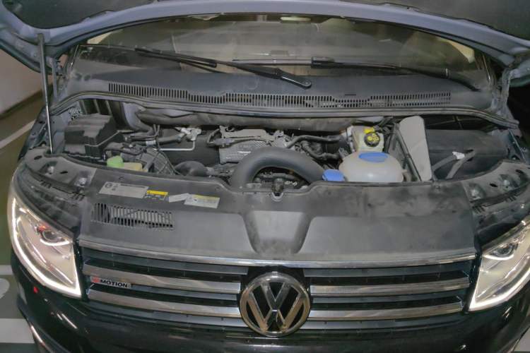 Used Volkswagen Multivan 2018 2.0 TSI 4x4 Prestige Edition 7-Seater Engine Bay