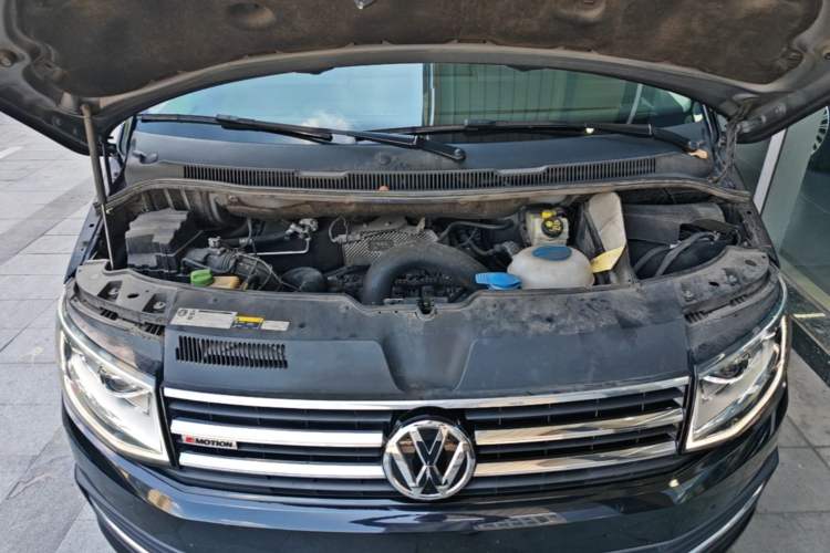 Used Volkswagen Multivan 2018 2.0 TSI 4x4 Prestige Edition 7-Seater Engine Bay