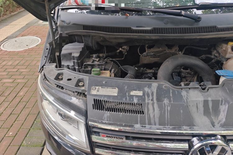 Used Volkswagen Multivan 2018 2.0 TSI 4x4 Prestige Edition 7-Seater Engine Bay Right