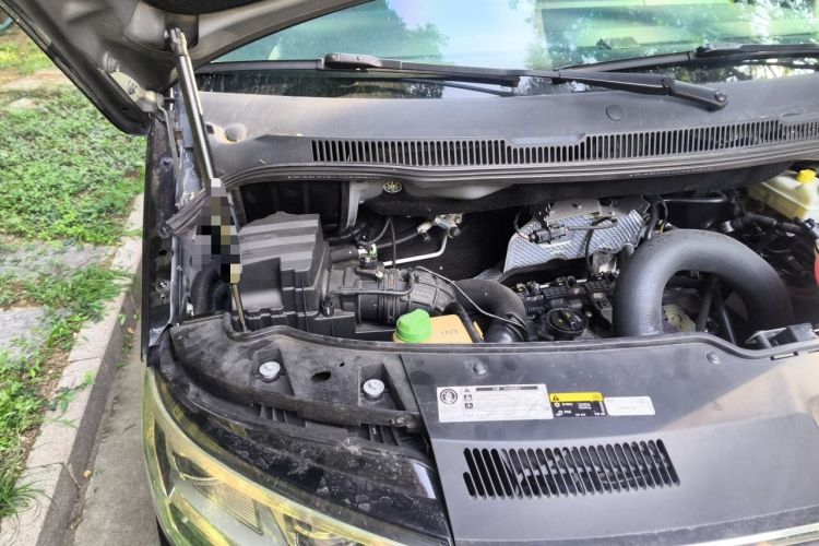 Used Volkswagen Multivan 2018 2.0 TSI 4x4 Prestige Edition 7-Seater Engine Bay Right