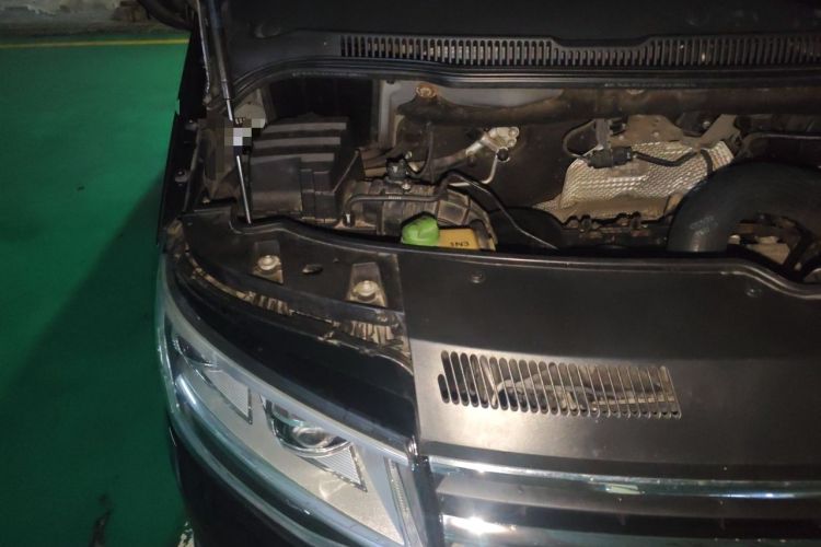 Used Volkswagen Multivan 2018 2.0 TSI 4x4 Prestige Edition 7-Seater Engine Bay Right