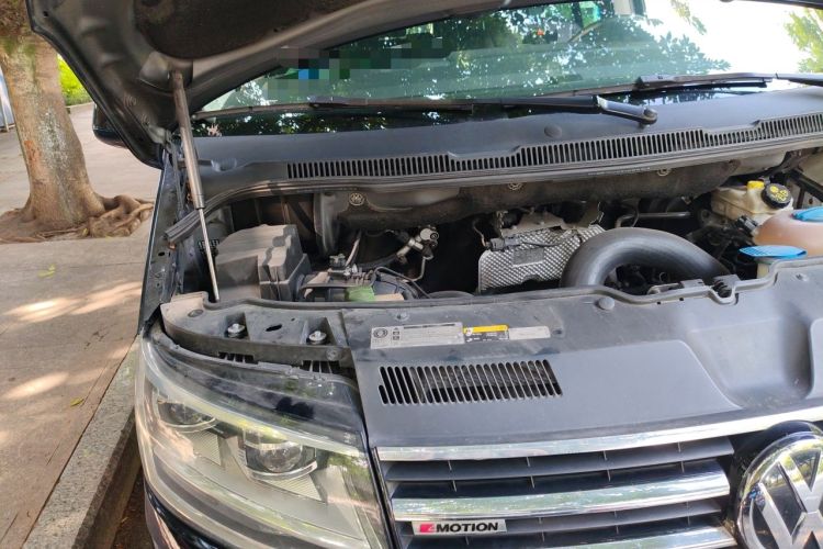 Used Volkswagen Multivan 2018 2.0 TSI 4x4 Prestige Edition 7-Seater Engine Bay Right