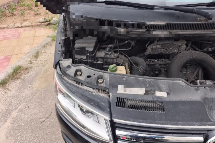 Used Volkswagen Multivan 2018 2.0 TSI 4x4 Explorer Edition 7-Seater Engine Bay Right
