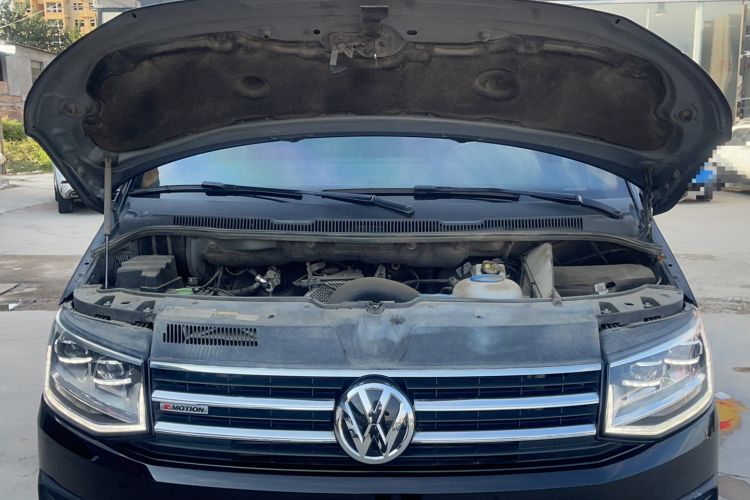 Used Volkswagen Multivan 2018 2.0 TSI 4x4 Prestige Edition 7-Seater Engine Bay