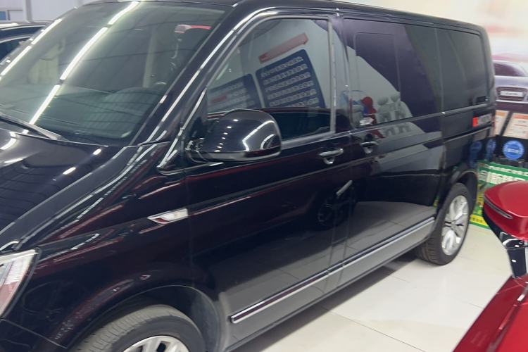 Used Volkswagen Multivan 2018 2.0 TSI Two-Wheel-Drive Luxury Edition 7 Seats Exterior 2