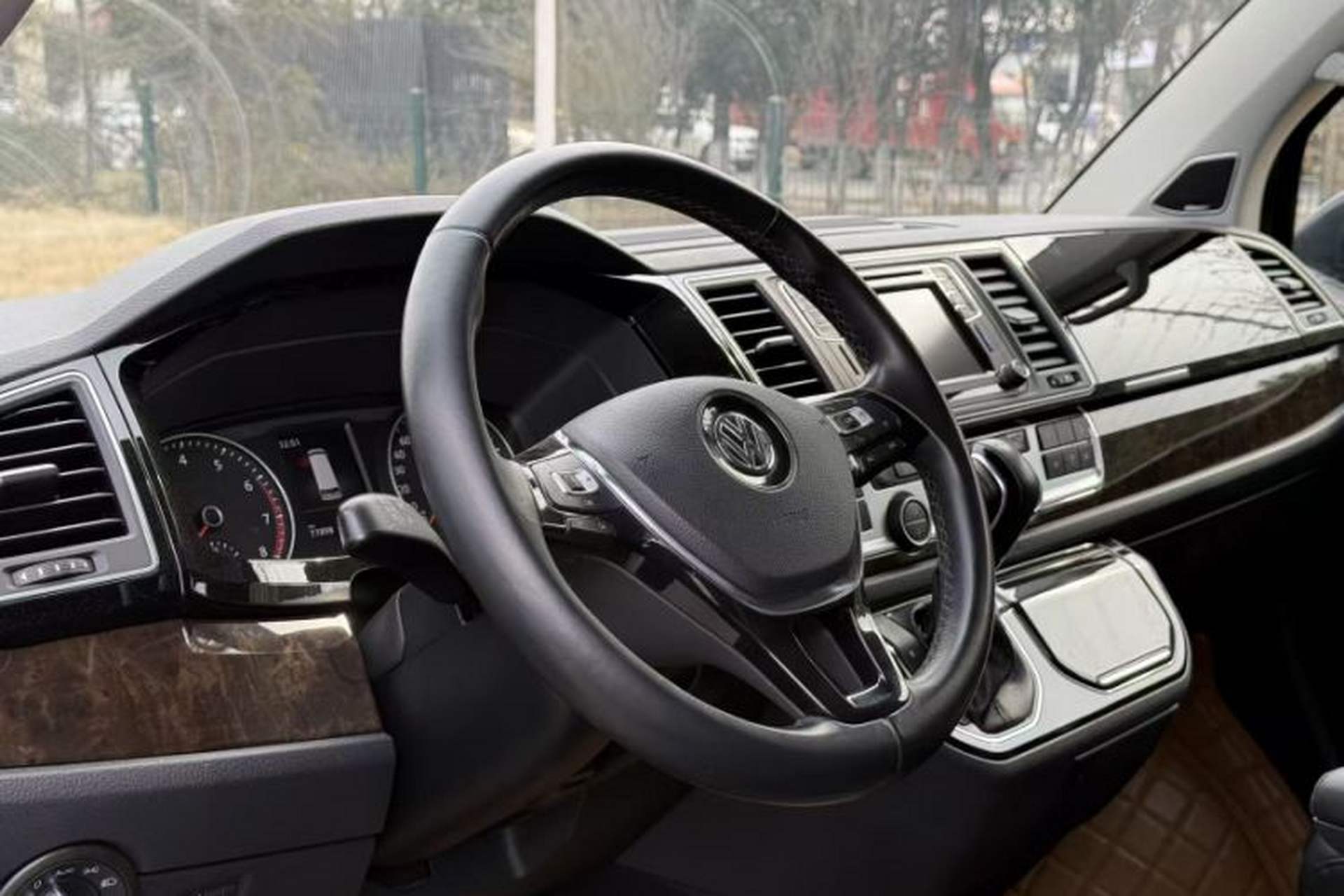 Used Volkswagen Multivan 2018 2.0 TSI 4x4 Prestige Edition 7-Seater Exterior 5
