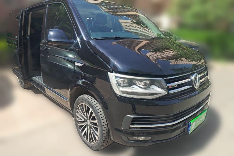 Used Volkswagen Multivan 2018 2.0 TSI 4x4 Prestige Edition 7-Seater Front Right 45 Deg