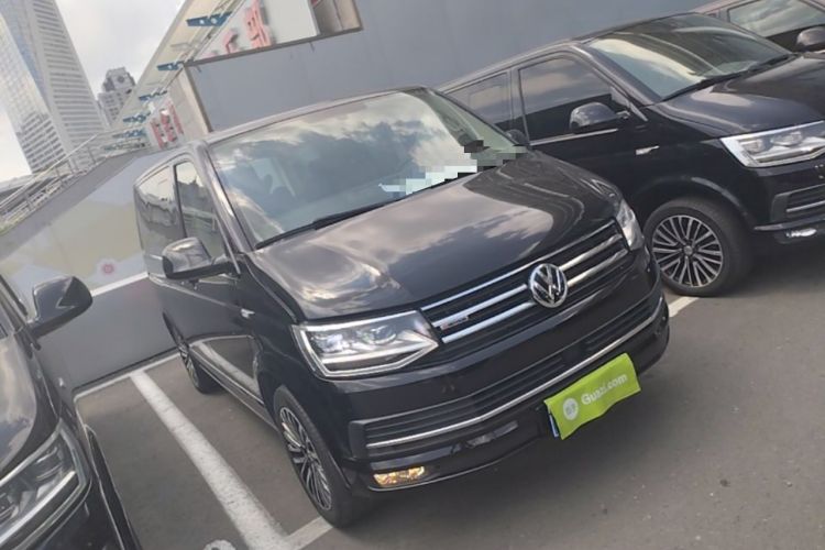 Used Volkswagen Multivan 2018 2.0 TSI 4x4 Prestige Edition 7-Seater Front Right 45 Deg