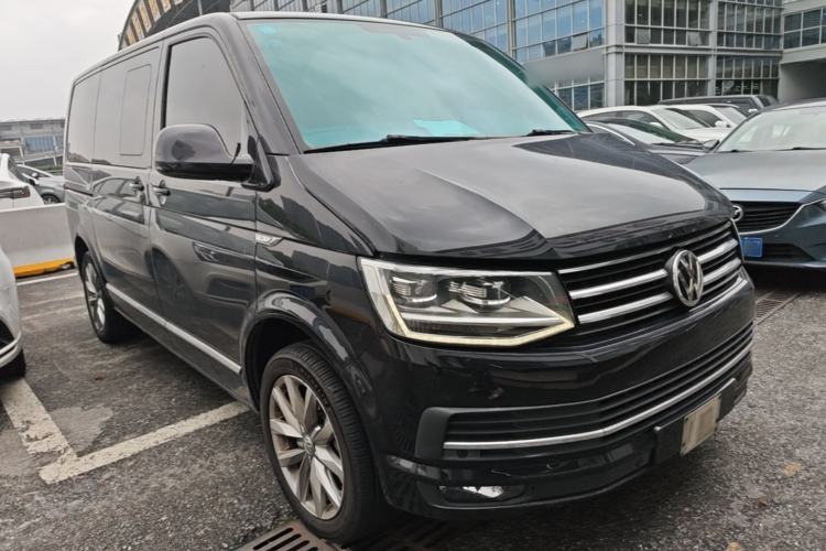 Used Volkswagen Multivan 2018 2.0 TSI Two-Wheel-Drive Luxury Edition 7 Seats Front Right 45 Deg