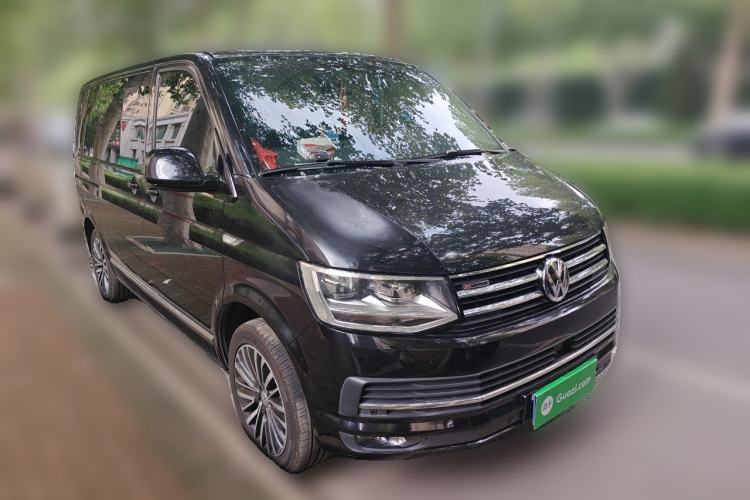 Used Volkswagen Multivan 2018 2.0 TSI 4x4 Prestige Edition 7-Seater Front Right 45 Deg