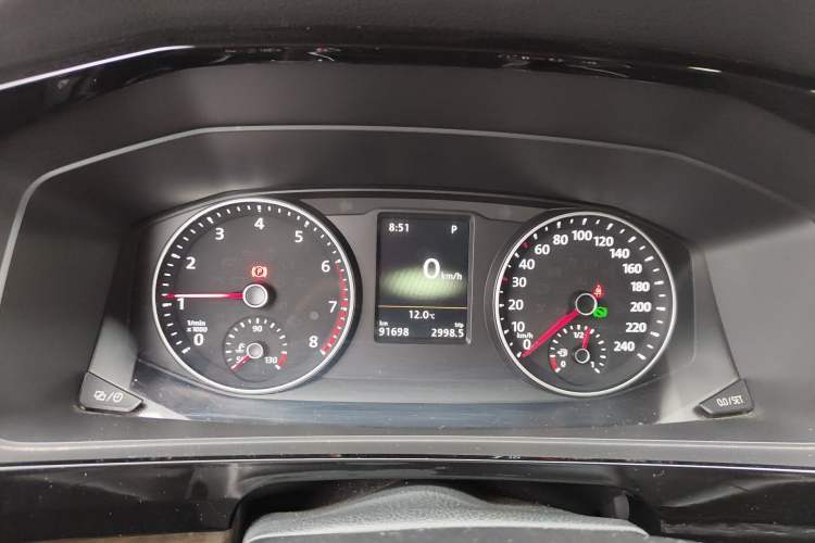 Used Volkswagen Multivan 2018 2.0 TSI Two-Wheel-Drive Luxury Edition 7 Seats Instrument Cluster