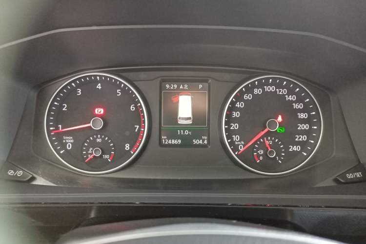 Used Volkswagen Multivan 2018 2.0 TSI Four-Wheel Drive Comfort Edition 7-Seater Instrument Cluster