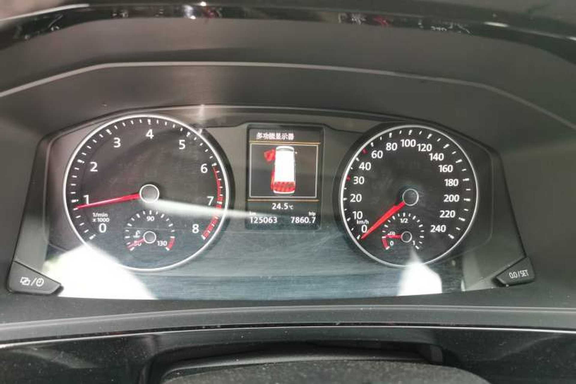 Used Volkswagen Multivan 2018 2.0 TSI Four-Wheel Drive Comfort Edition 7-Seater Instrument Cluster