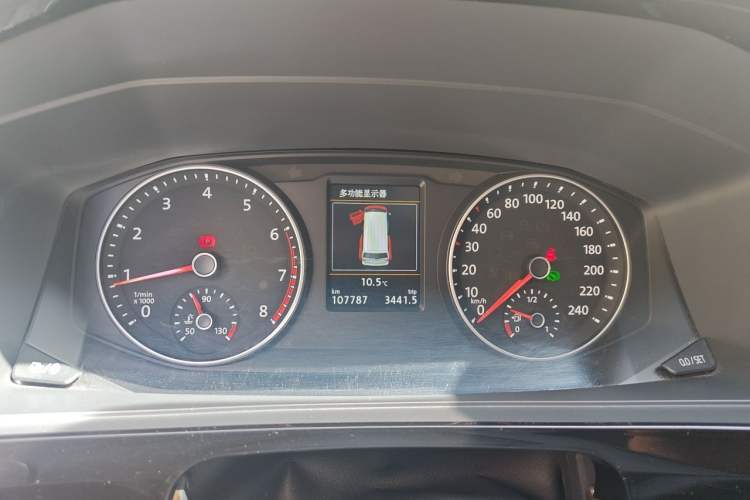 Used Volkswagen Multivan 2018 2.0 TSI 4x4 Prestige Edition 7-Seater Instrument Cluster