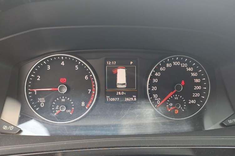 Used Volkswagen Multivan 2018 2.0 TSI 4x4 Prestige Edition 7-Seater Instrument Cluster