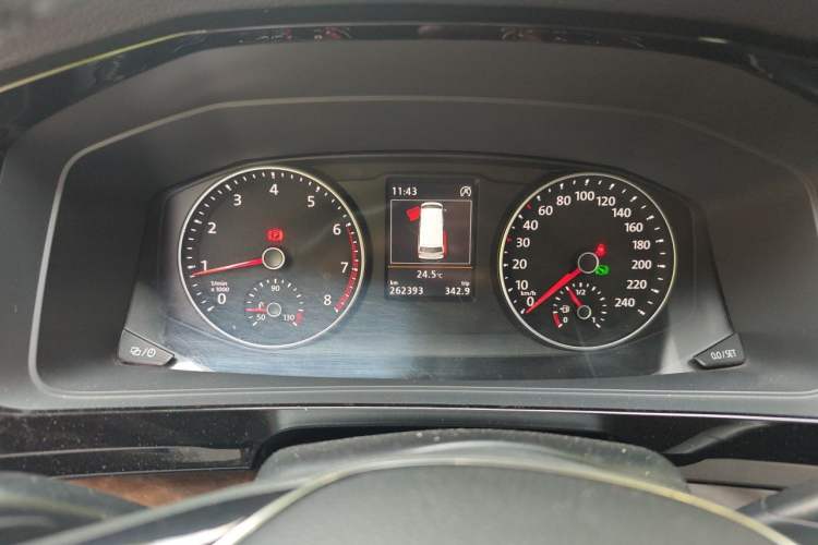 Used Volkswagen Multivan 2018 2.0 TSI 4x4 Prestige Edition 7-Seater Instrument Cluster