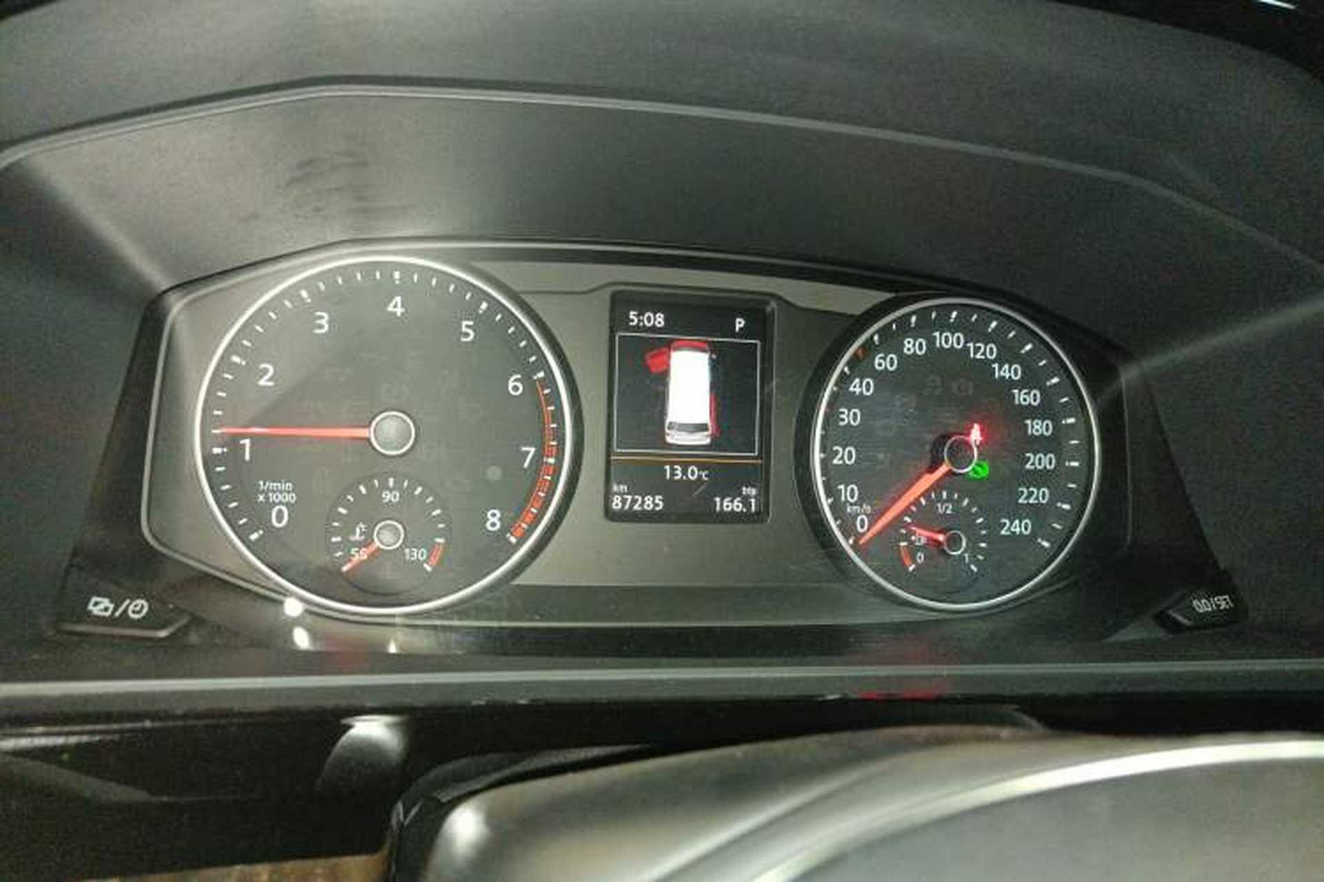 Used Volkswagen Multivan 2018 2.0 TSI 4x4 Prestige Edition 7-Seater Instrument Cluster