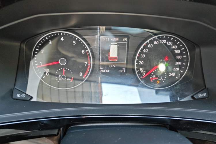 Used Volkswagen Multivan 2018 2.0 TSI 4x4 Prestige Edition 7-Seater Instrument Cluster