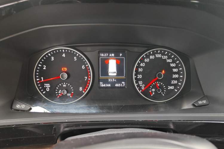 Used Volkswagen Multivan 2018 2.0 TSI 4x4 Prestige Edition 7-Seater Instrument Cluster