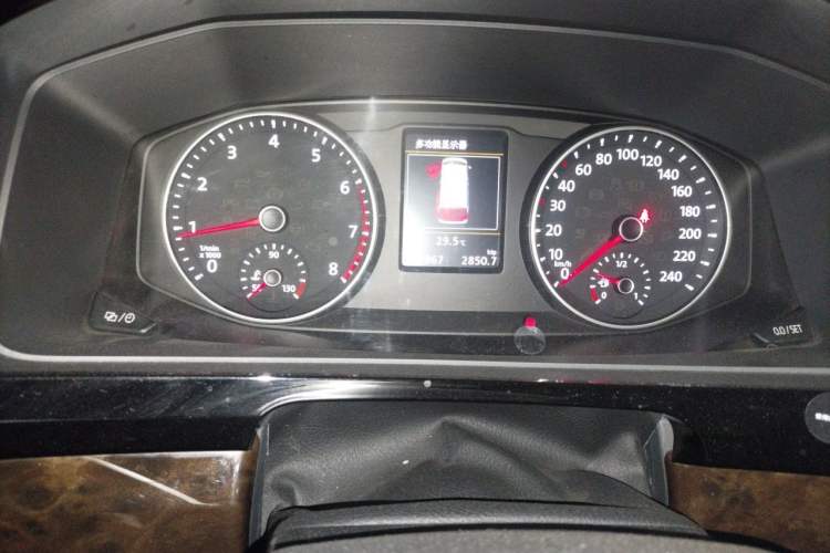 Used Volkswagen Multivan 2018 2.0 TSI Four-Wheel Drive Comfort Edition 7-Seater Instrument Cluster