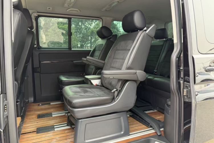 Used Volkswagen Multivan 2018 2.0 TSI 4x4 Prestige Edition 7-Seater Interior 5